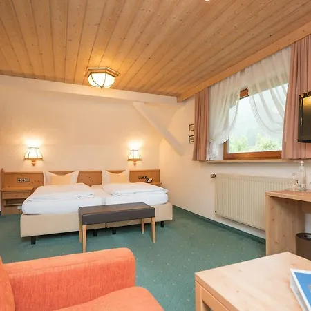 Seehotel Grauer Baer 3*