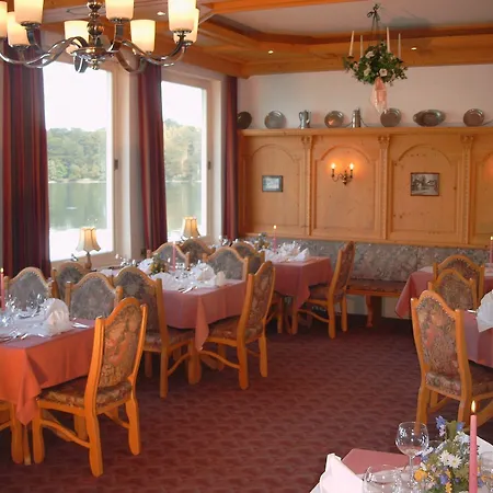 Отель Seehotel Grauer Baer 3*