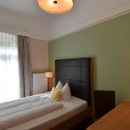 Seehotel Grauer Bär 3*